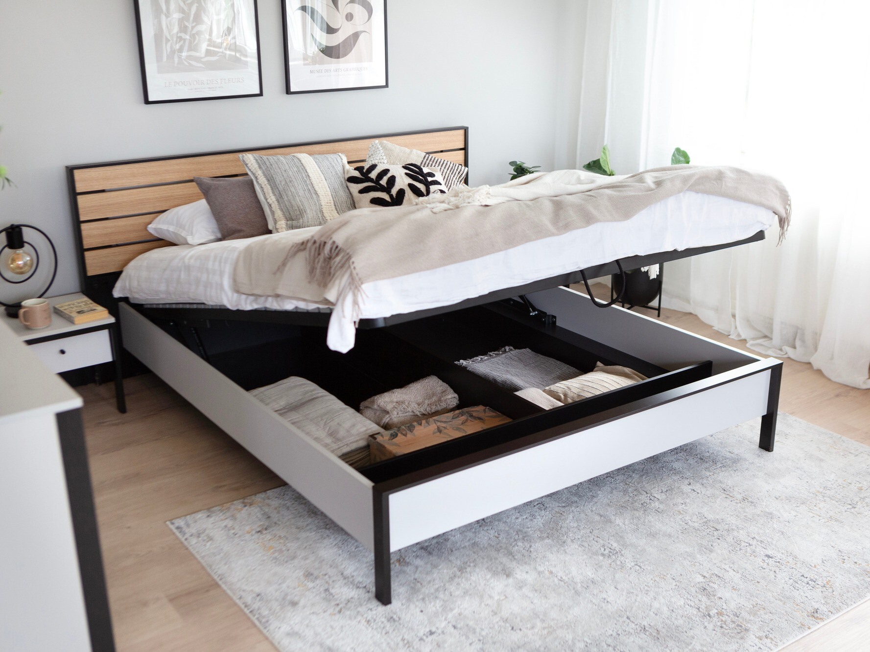 Bed Almela 101