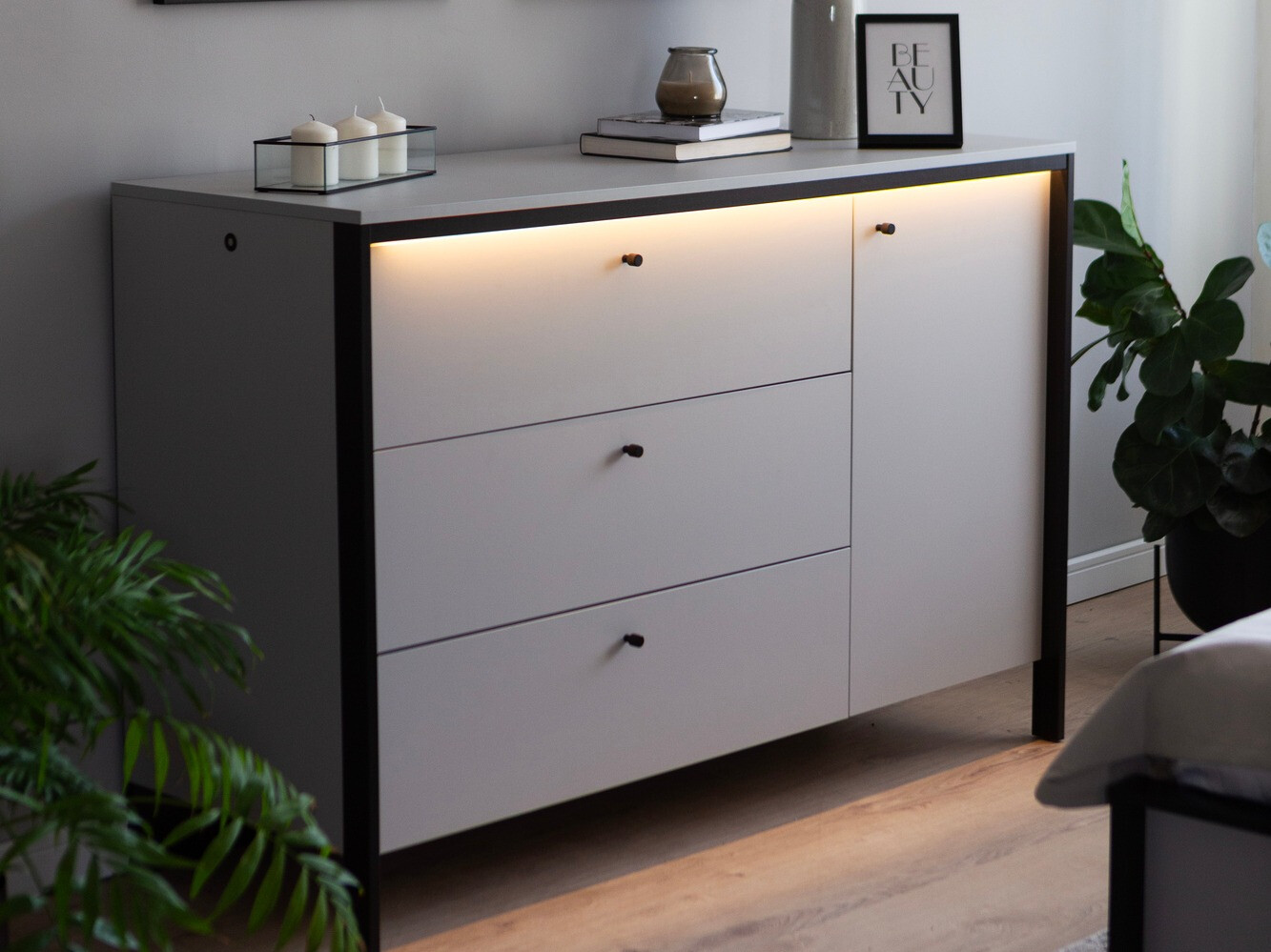 Chest of drawers Almela 103