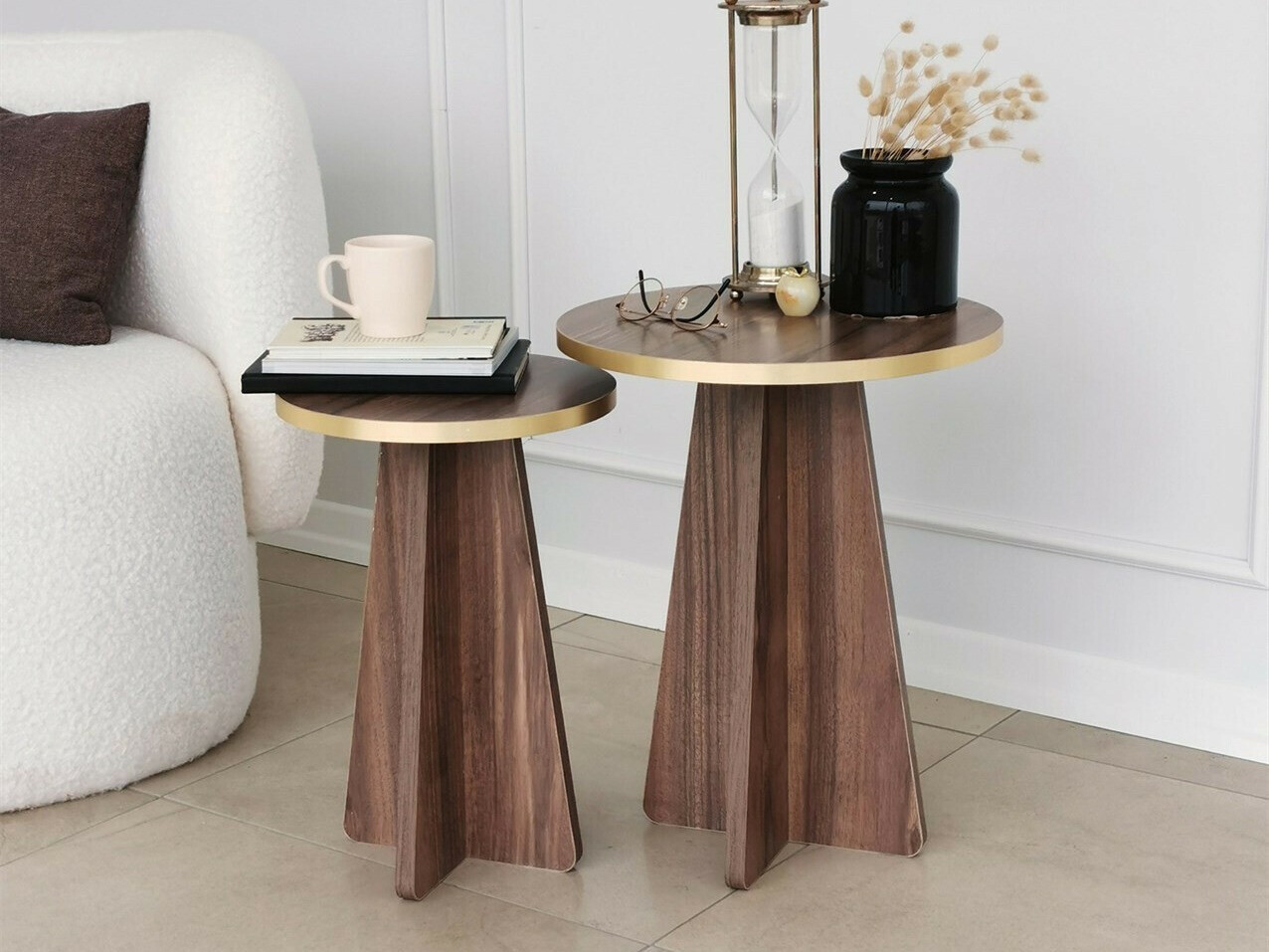 Σετ βοηθητικών τραπεζιών Kailua 1858 (Καρυδί + Χρυσό)