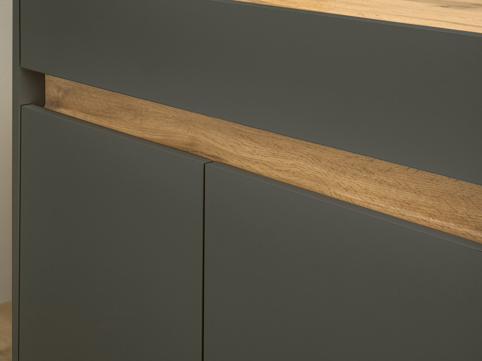 Chest of drawers Elbsori 117 (Anthracite + Wotan Oak)