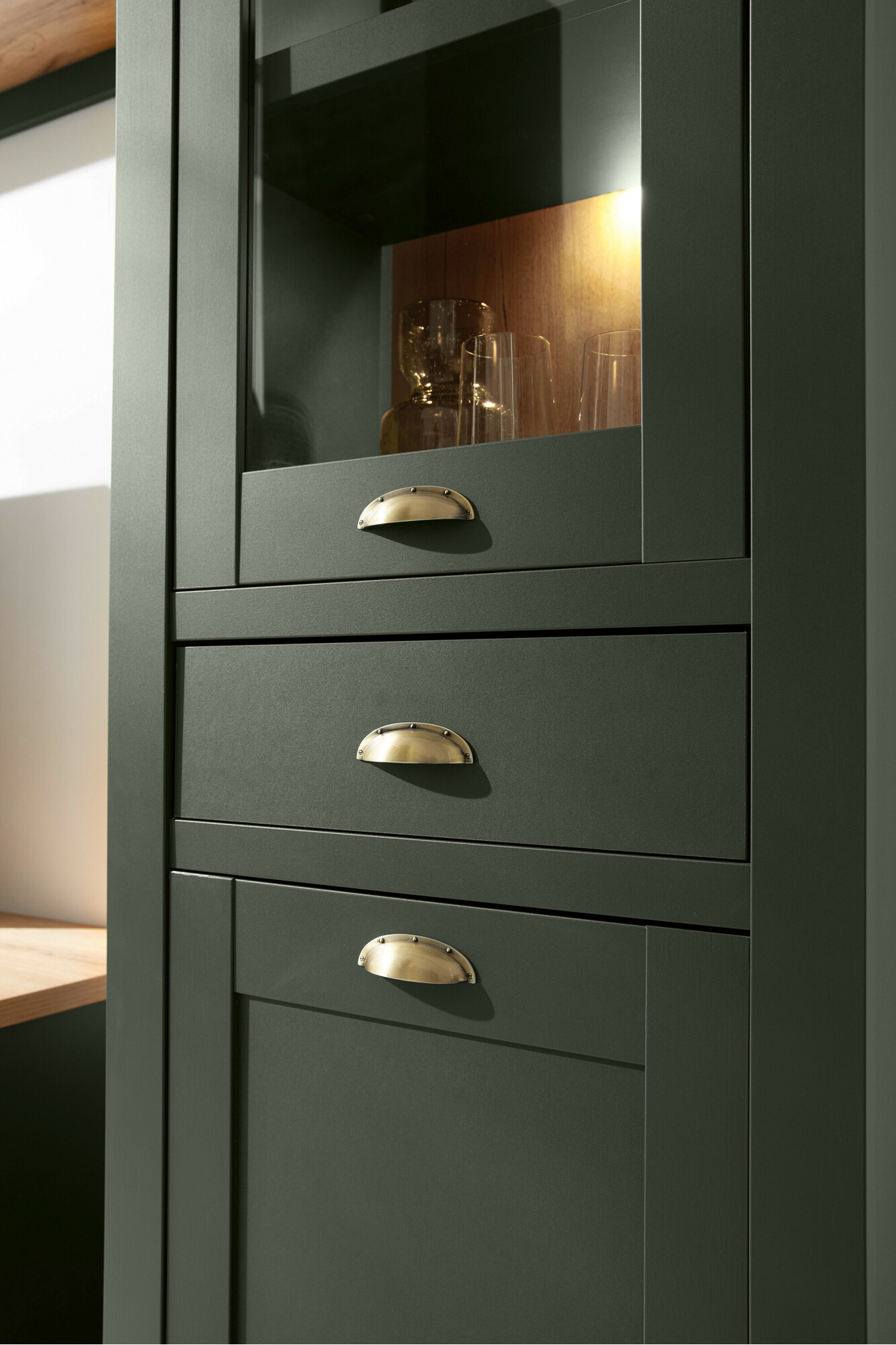 Bookcase Lirvela 106