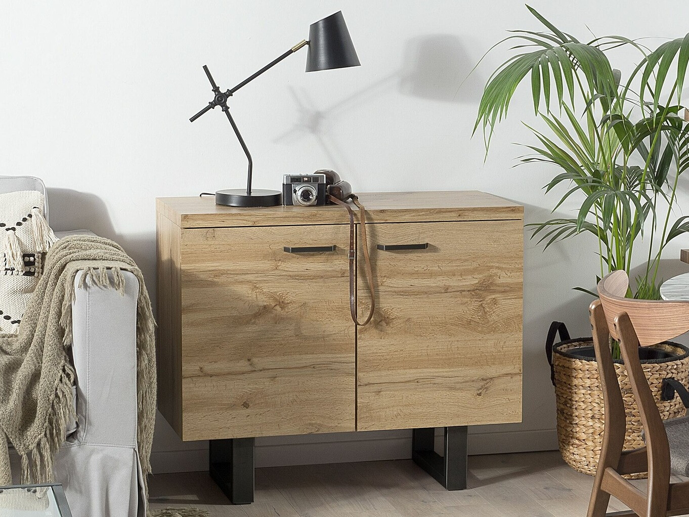 Μπουφέ Berwyn 502 (Ανοιχτό χρώμα ξύλου)