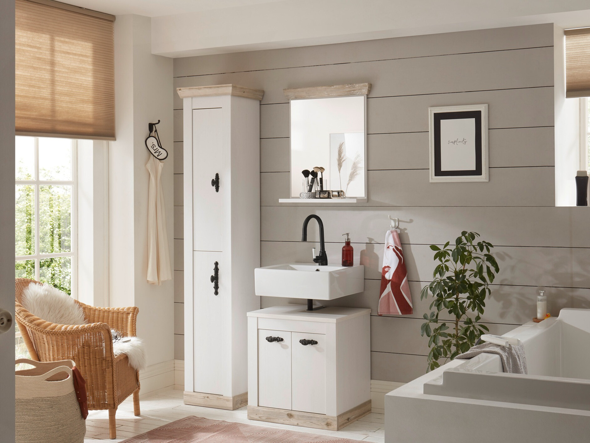 Bathroom set Daltori 147 (Available)