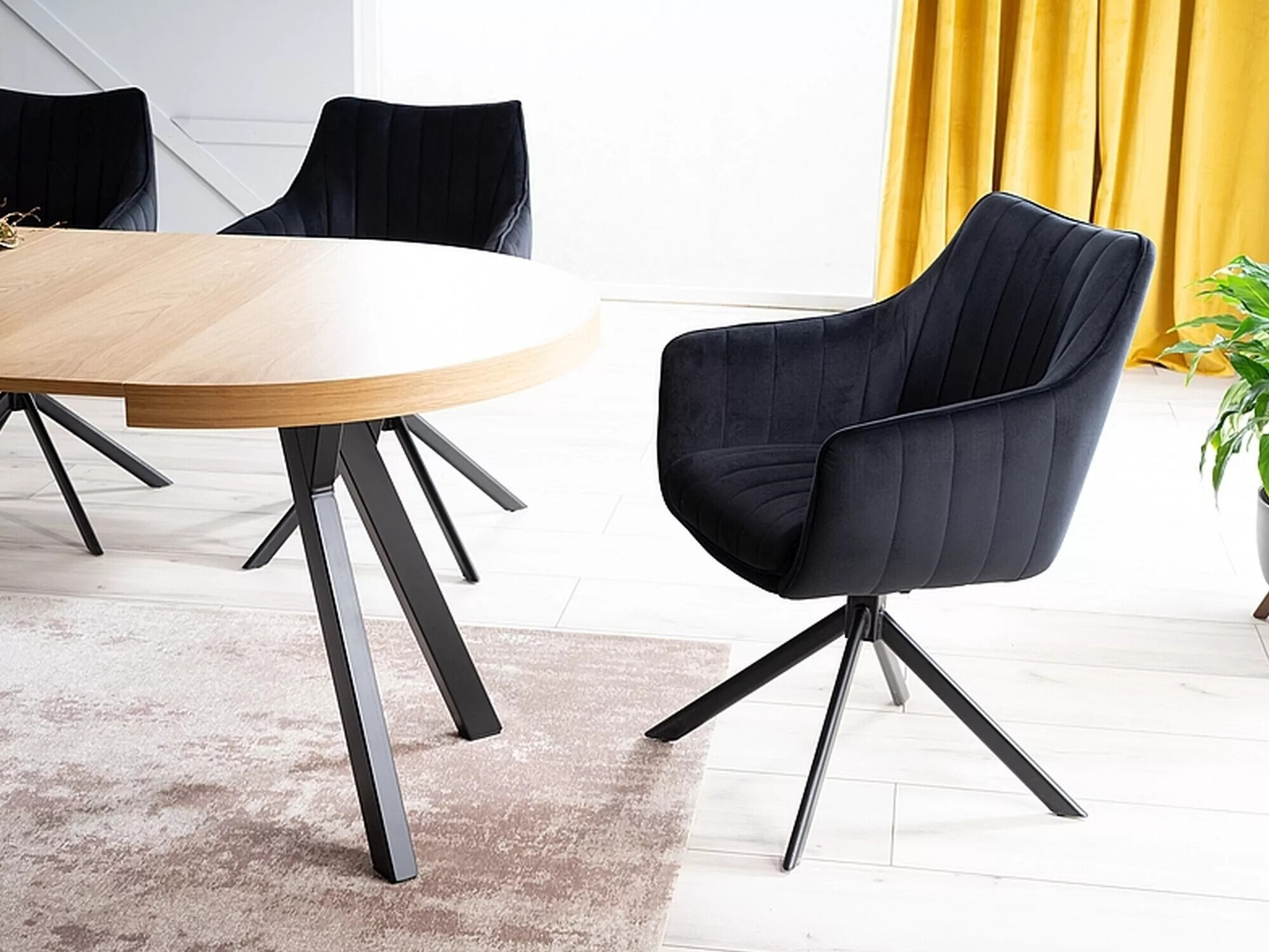 Chair Detroit 134 (Black)