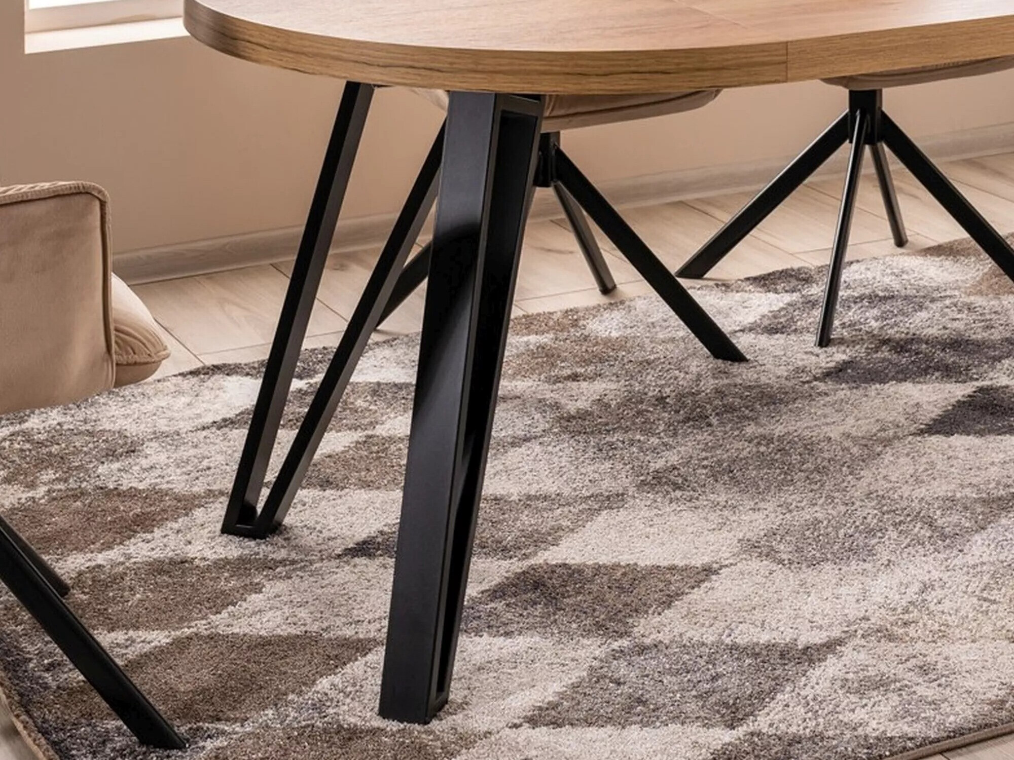 Table Detroit 128