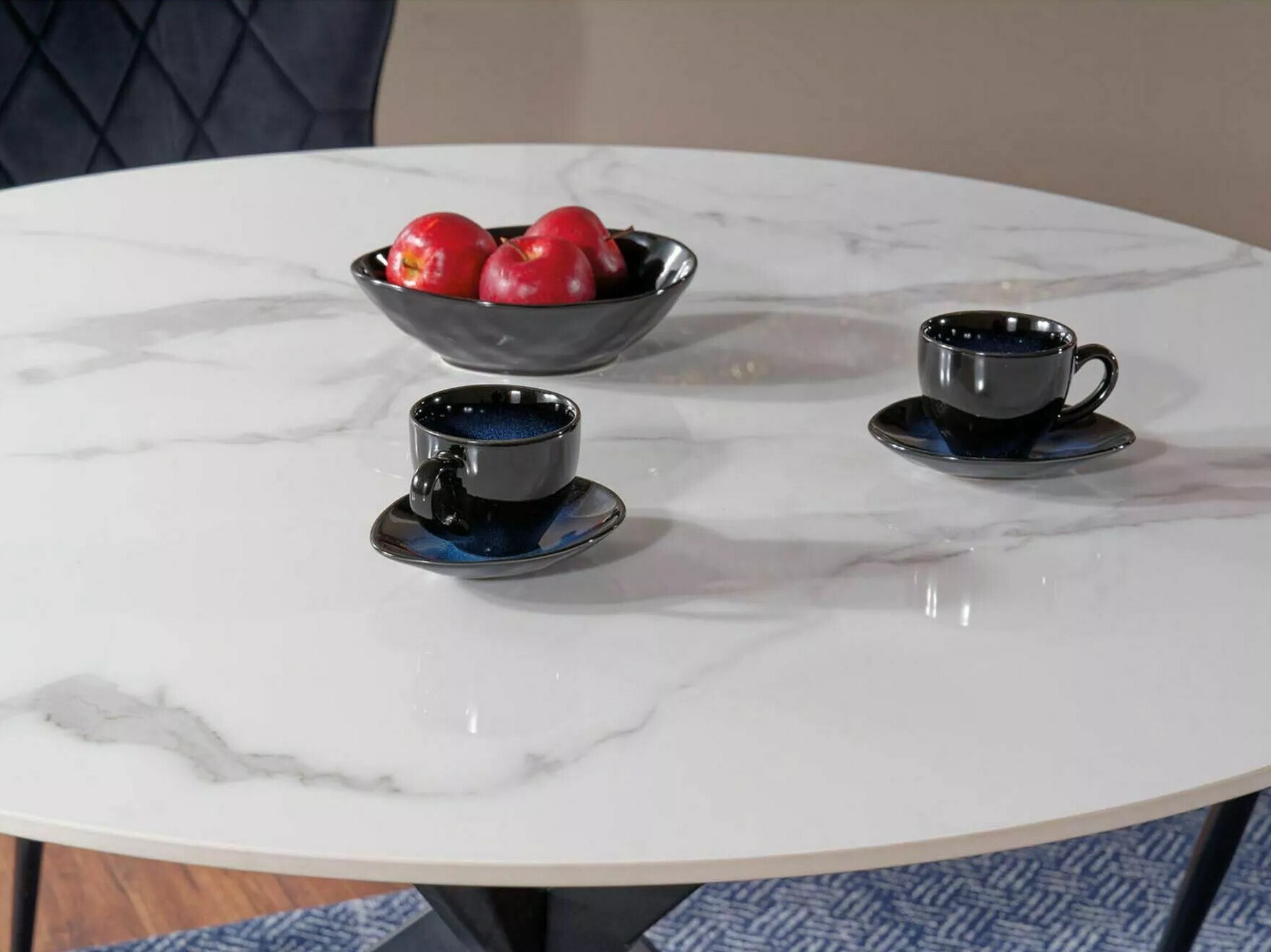 Table Detroit 256 (White marble)