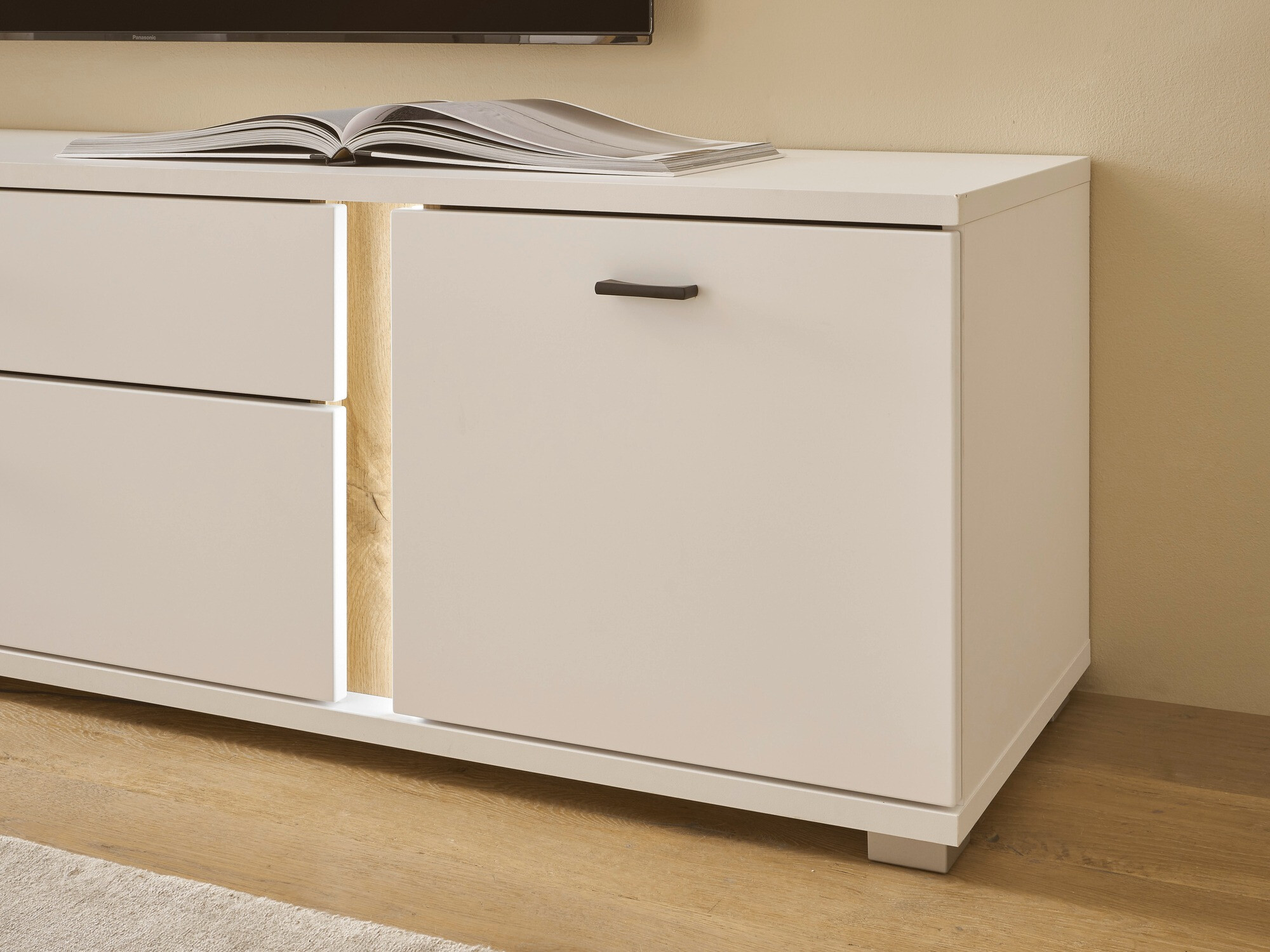 Έπιπλο τηλεόρασης Avimavi 104 (Άσπρο + Δρυς wotan)