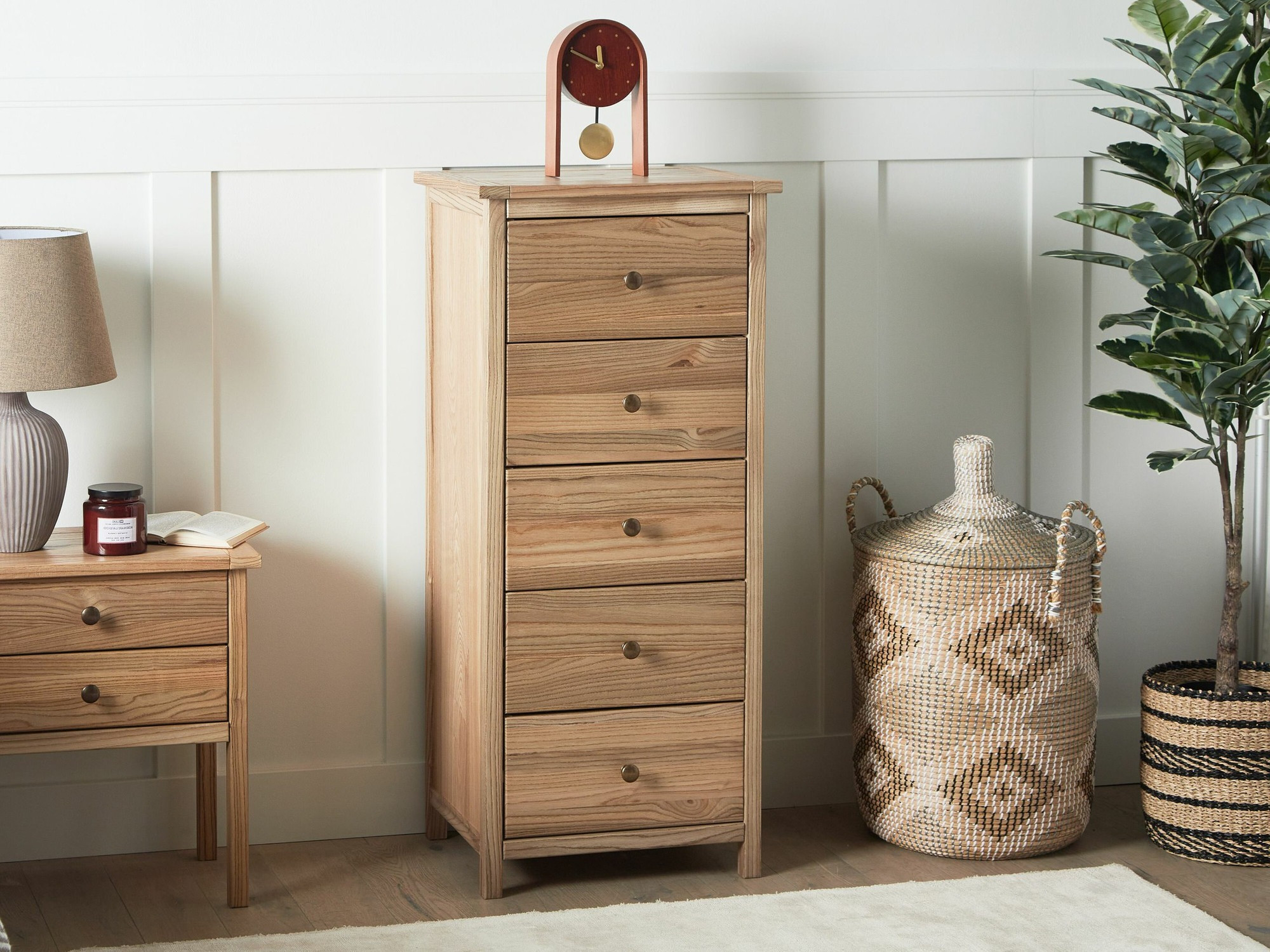 Chest of drawers Melmone 104