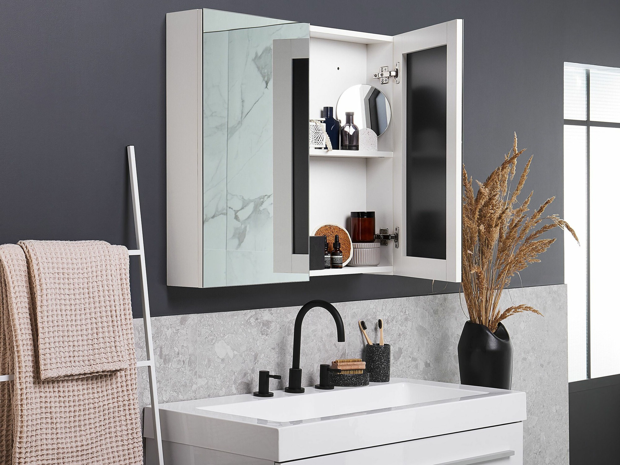 Bathroom mirror cabinet Berwyn 2350 (White)