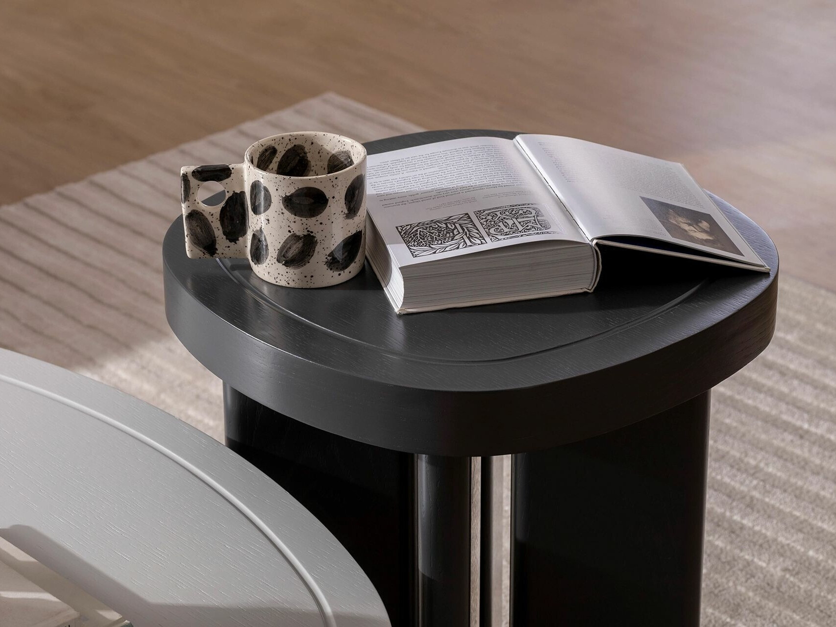 Side table Kailua 2332