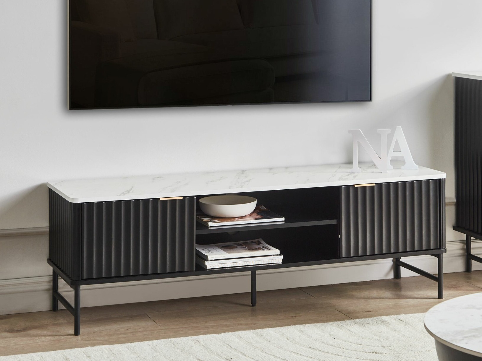 Έπιπλο τηλεόρασης Berwyn 2575 (Μαύρο + Λευκό μάρμαρο)