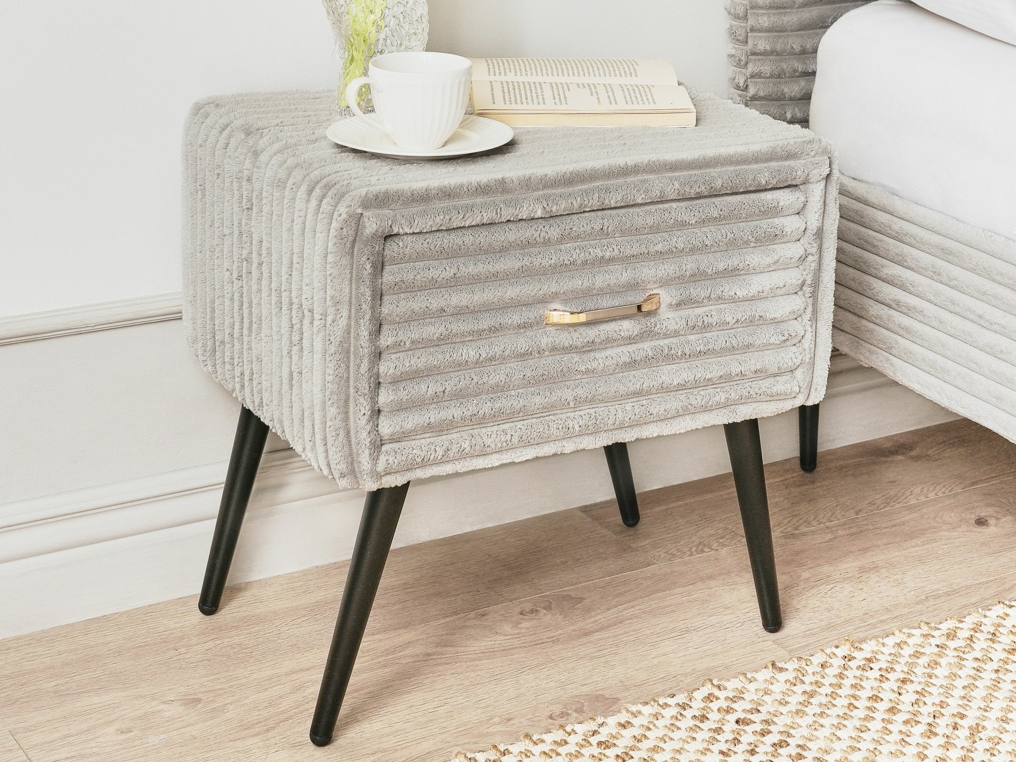 Κομοδίνο Berwyn 2590 (Ανοιχτό γκρι)