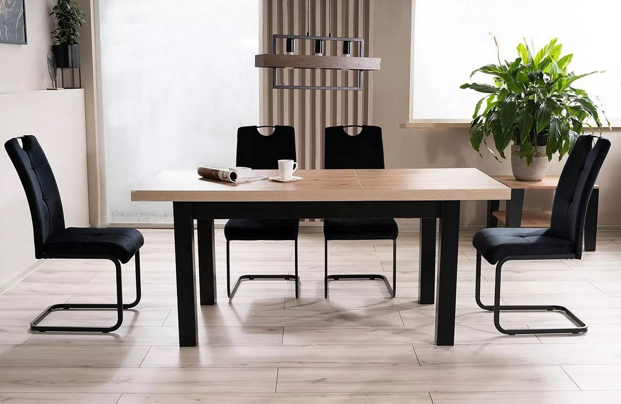 Chair Detroit 724 (Black)