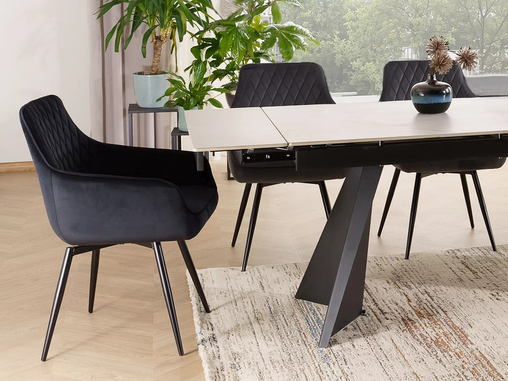 Chair Detroit 734 (Black)