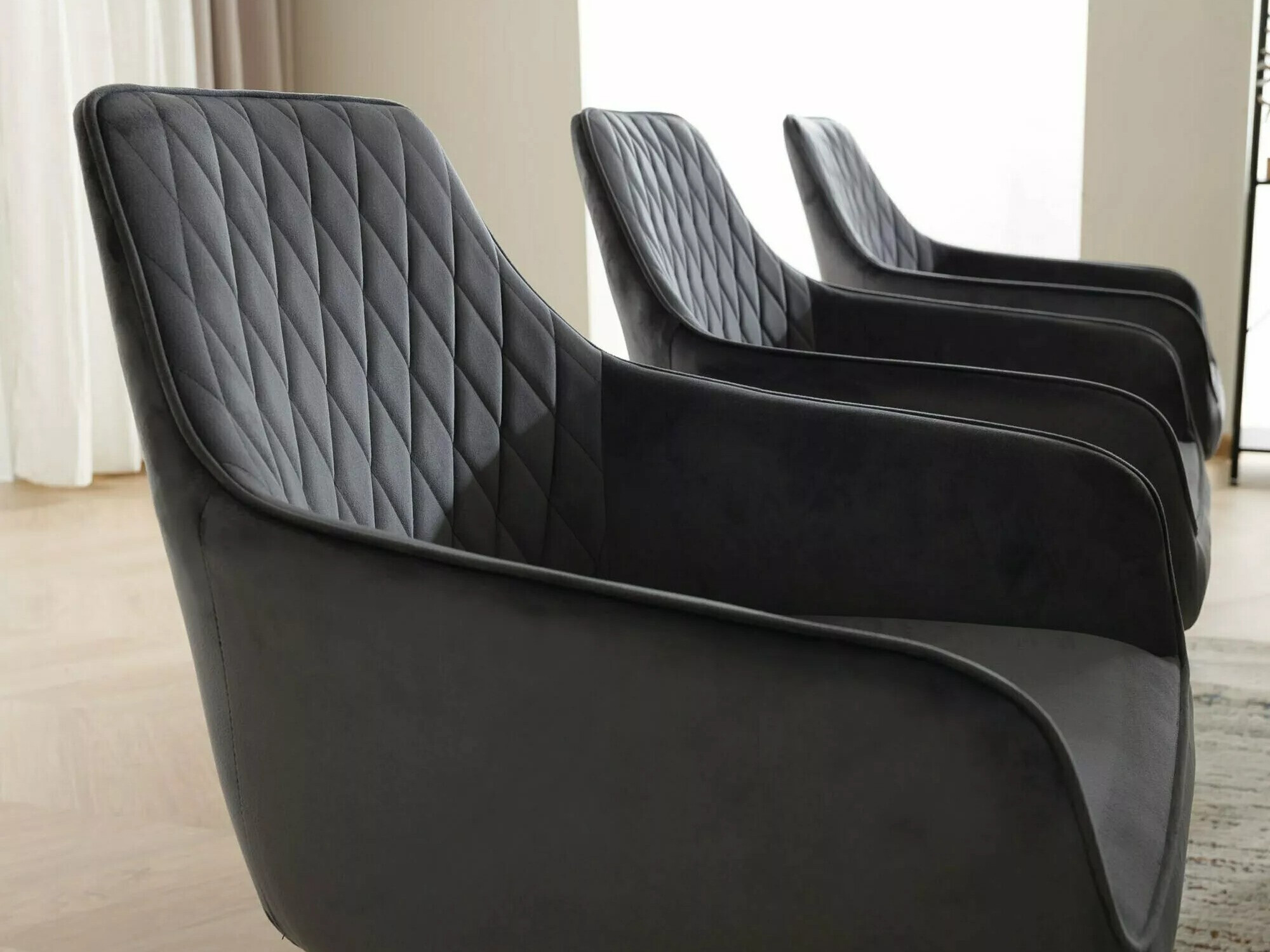 Chair Detroit 734 (Black)