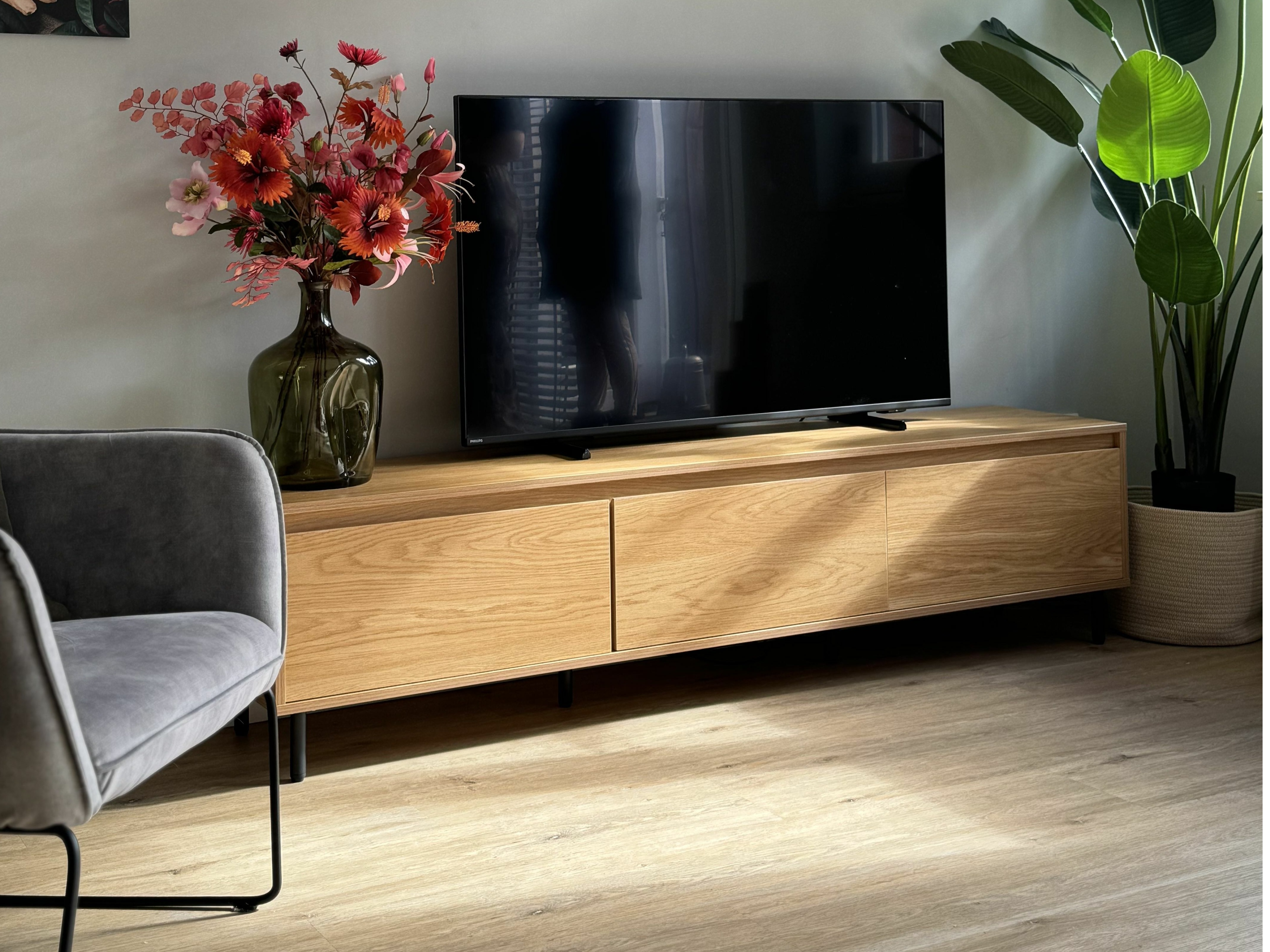 Έπιπλο τηλεόρασης Berwyn 552