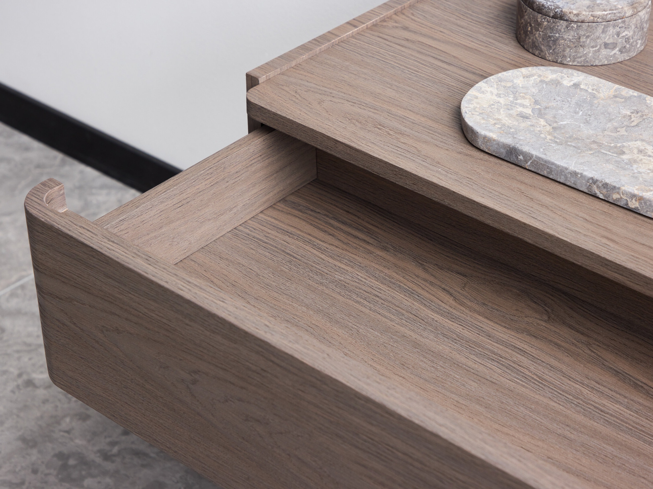 Συρταριέρα Dallas 5198 (Σκούρο ξύλο)