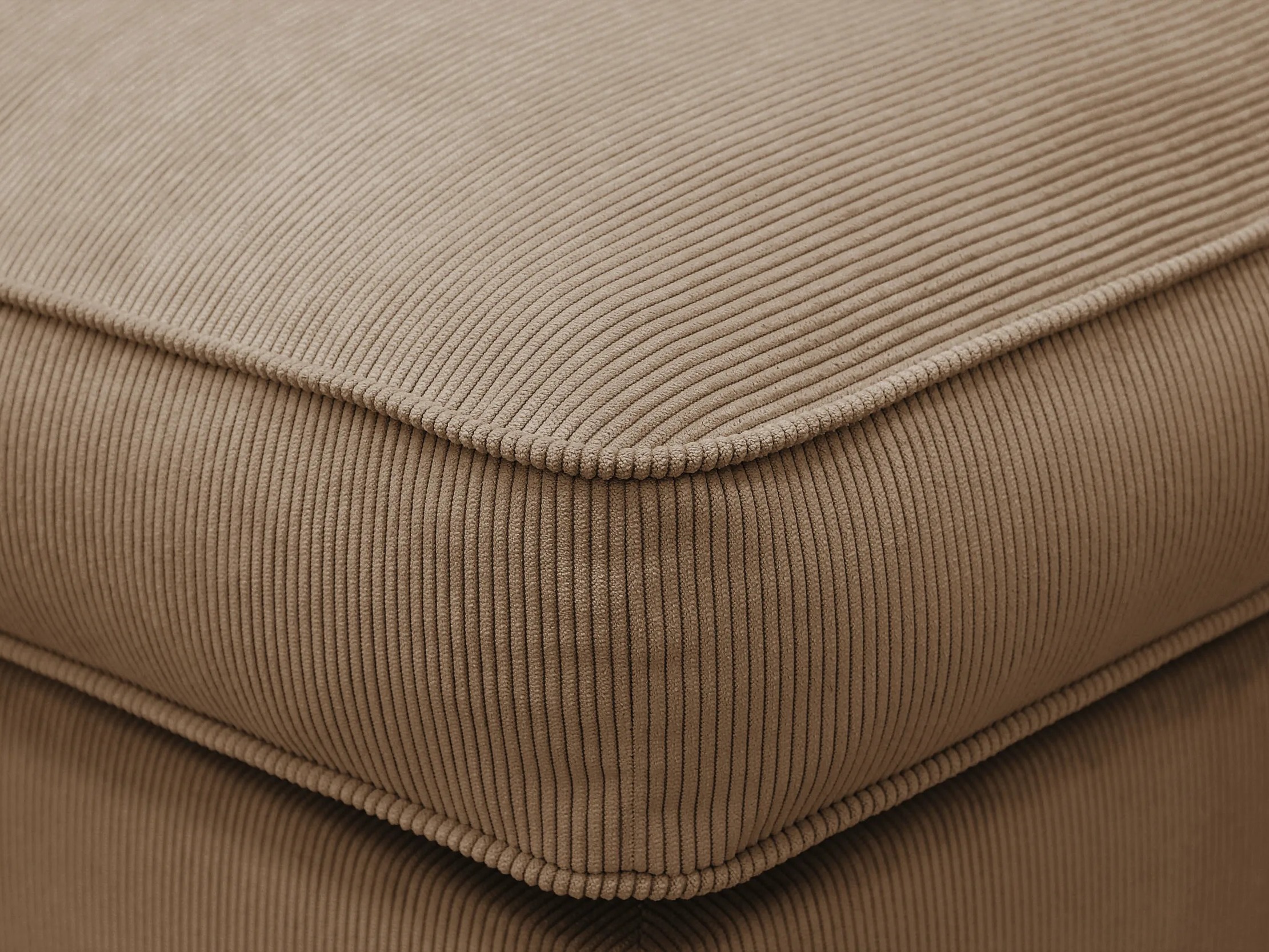 Ταπετσαρισμένος πάγκος Seattle 225 (Fjord 41)