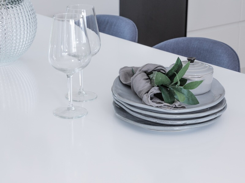 Table SG4048
