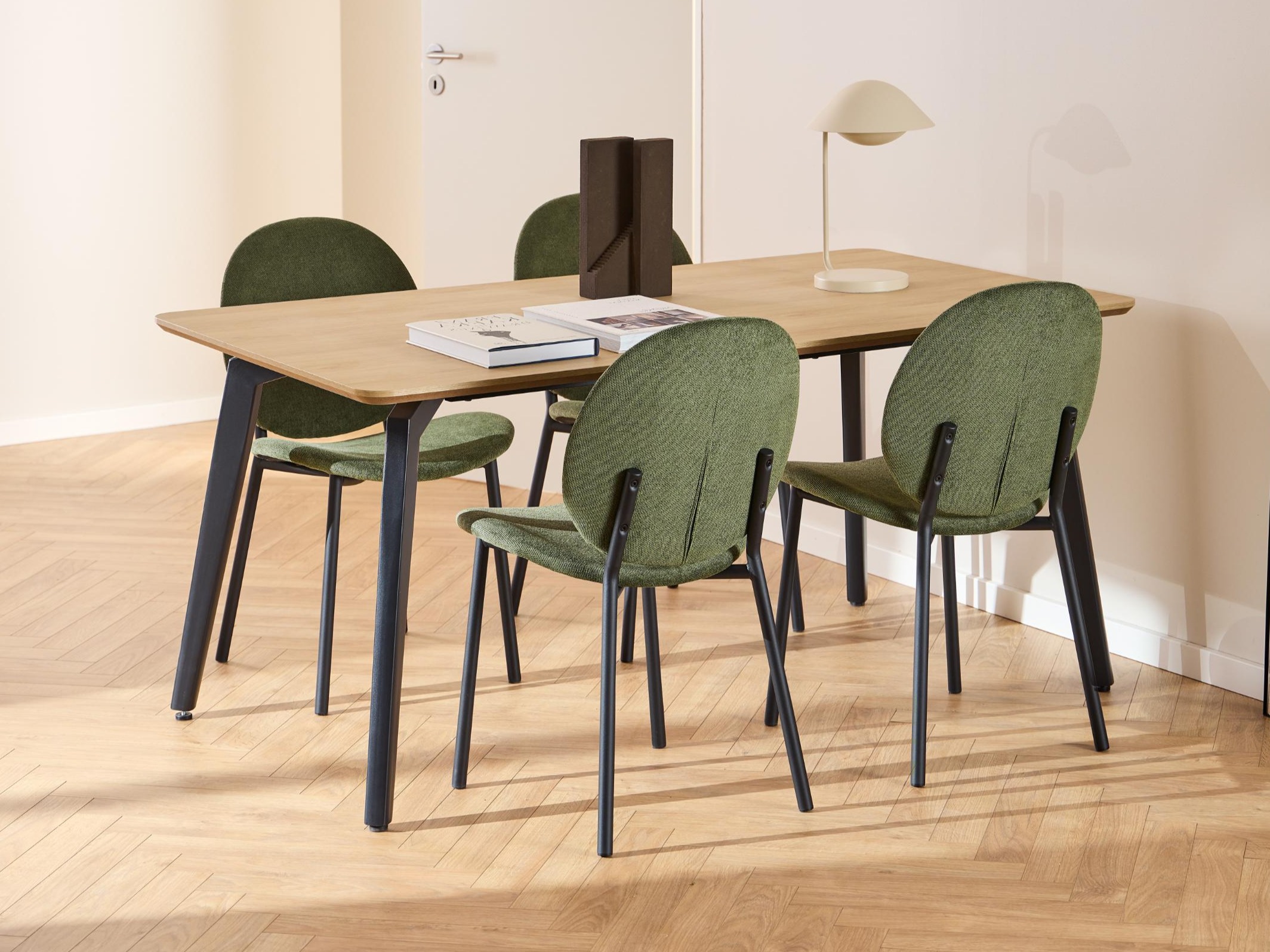 Σετ τραπεζαρίας Norsica 1028