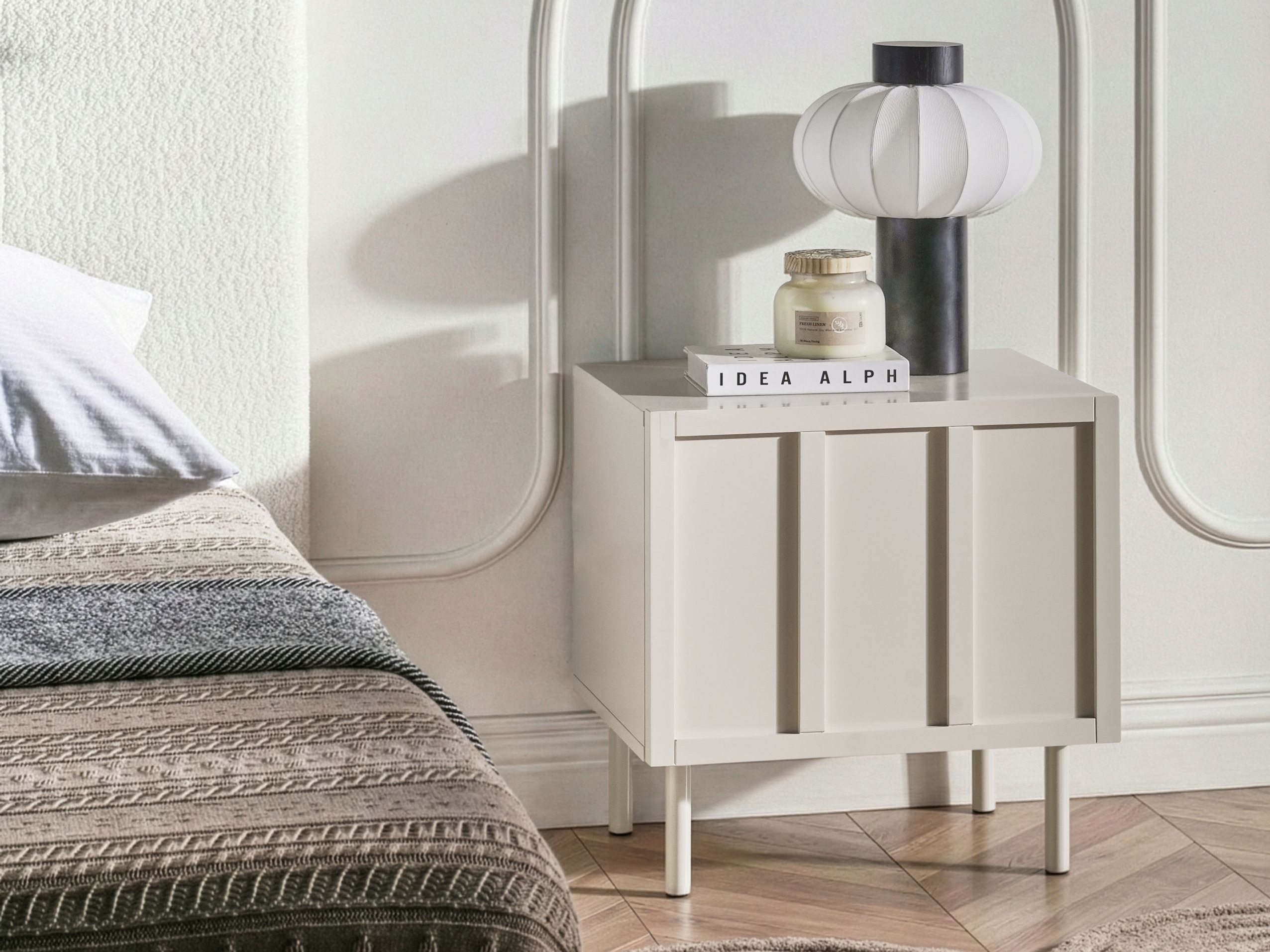 Bedside table Berwyn 3058