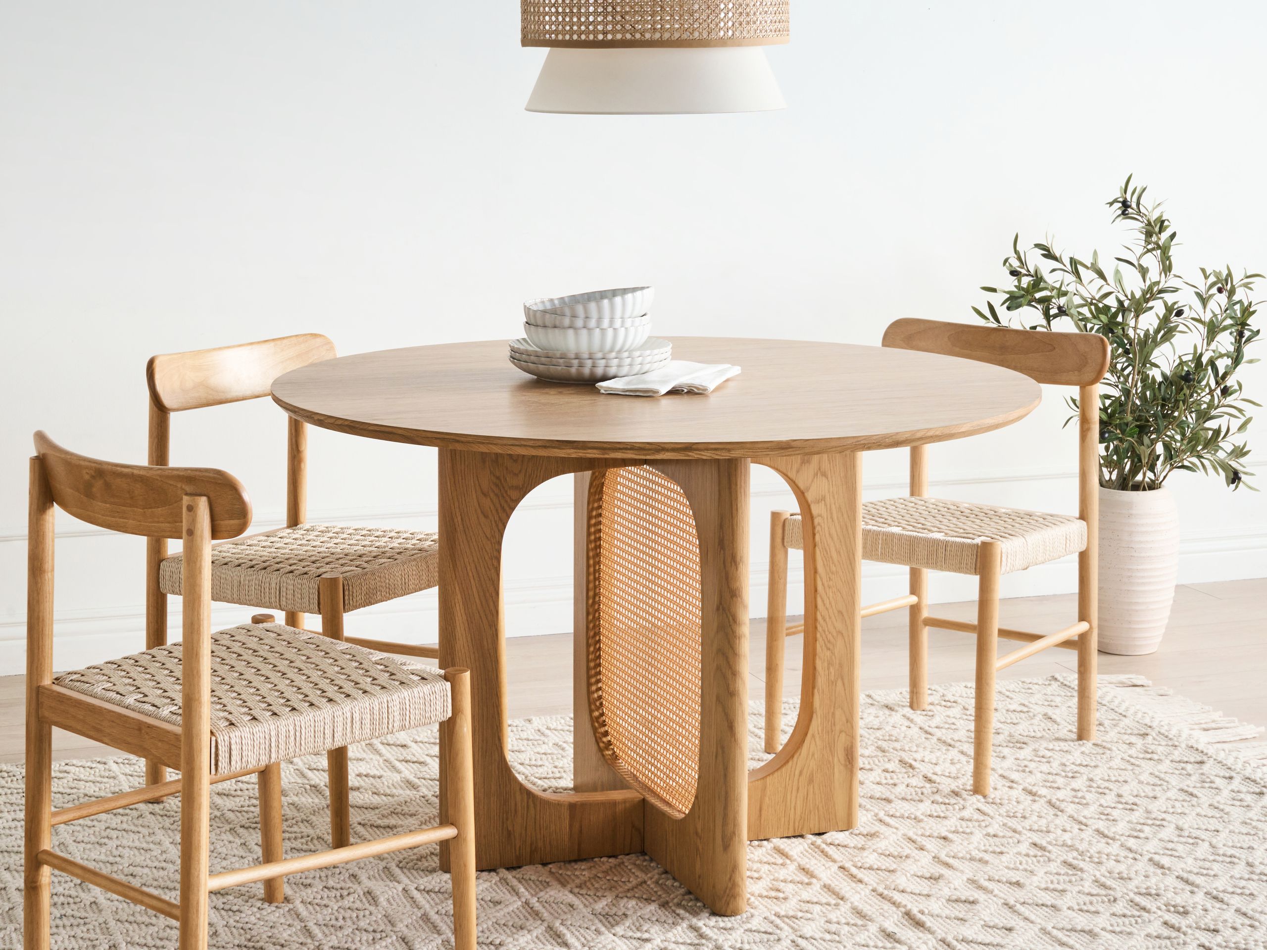 Table Berwyn 3184