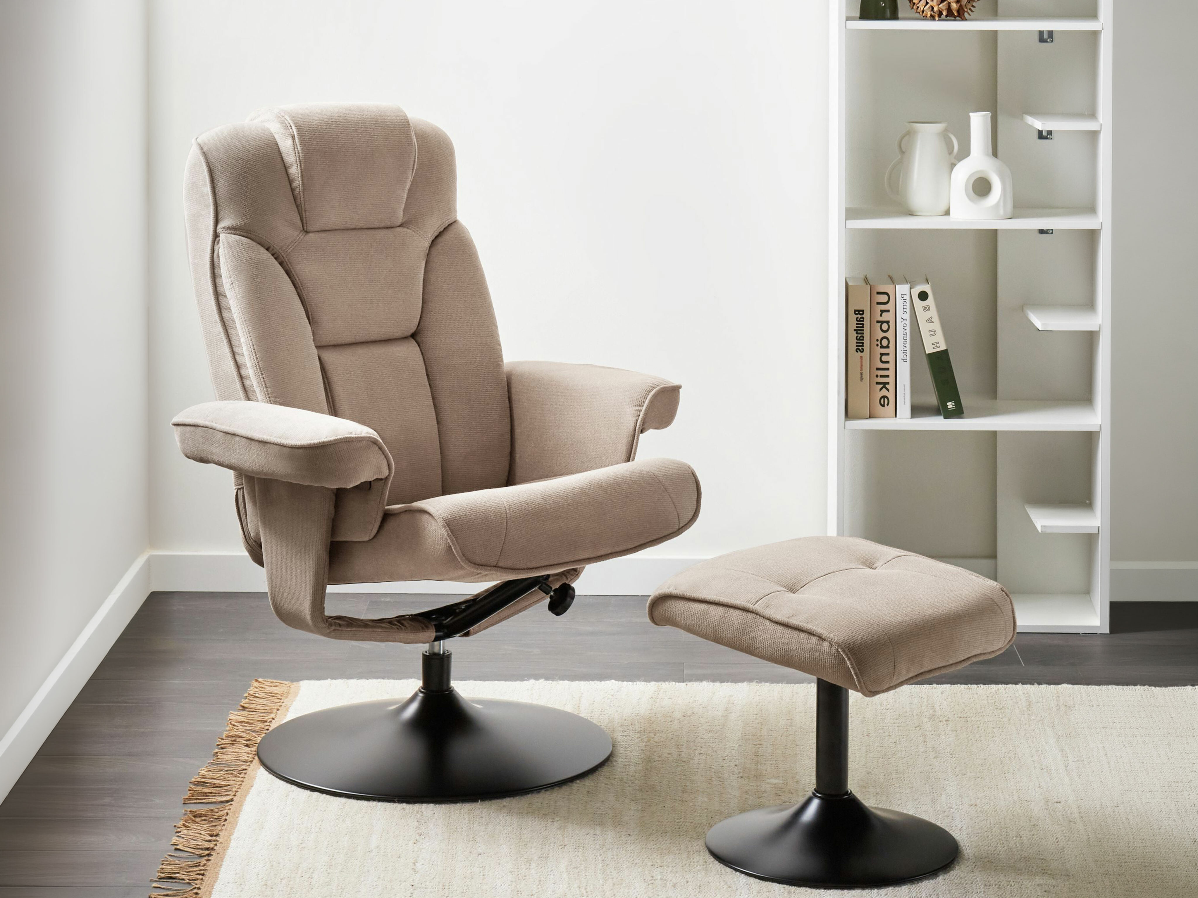 Ρυθμιζόμενη πολυθρόνα Berwyn 3199