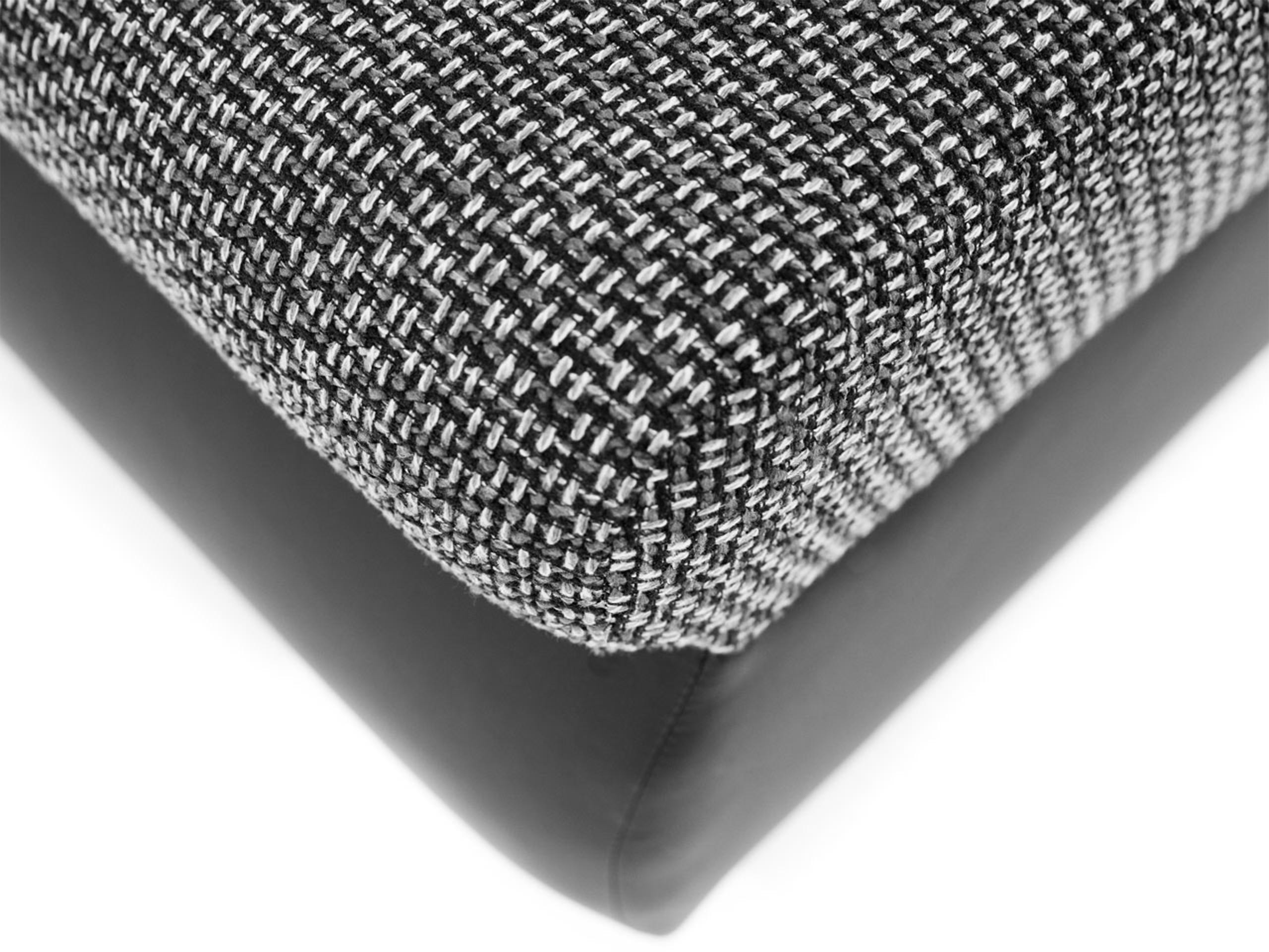 Σκαμπό σαλονιού Comfivo Nitor (Venus Velvet 2932)