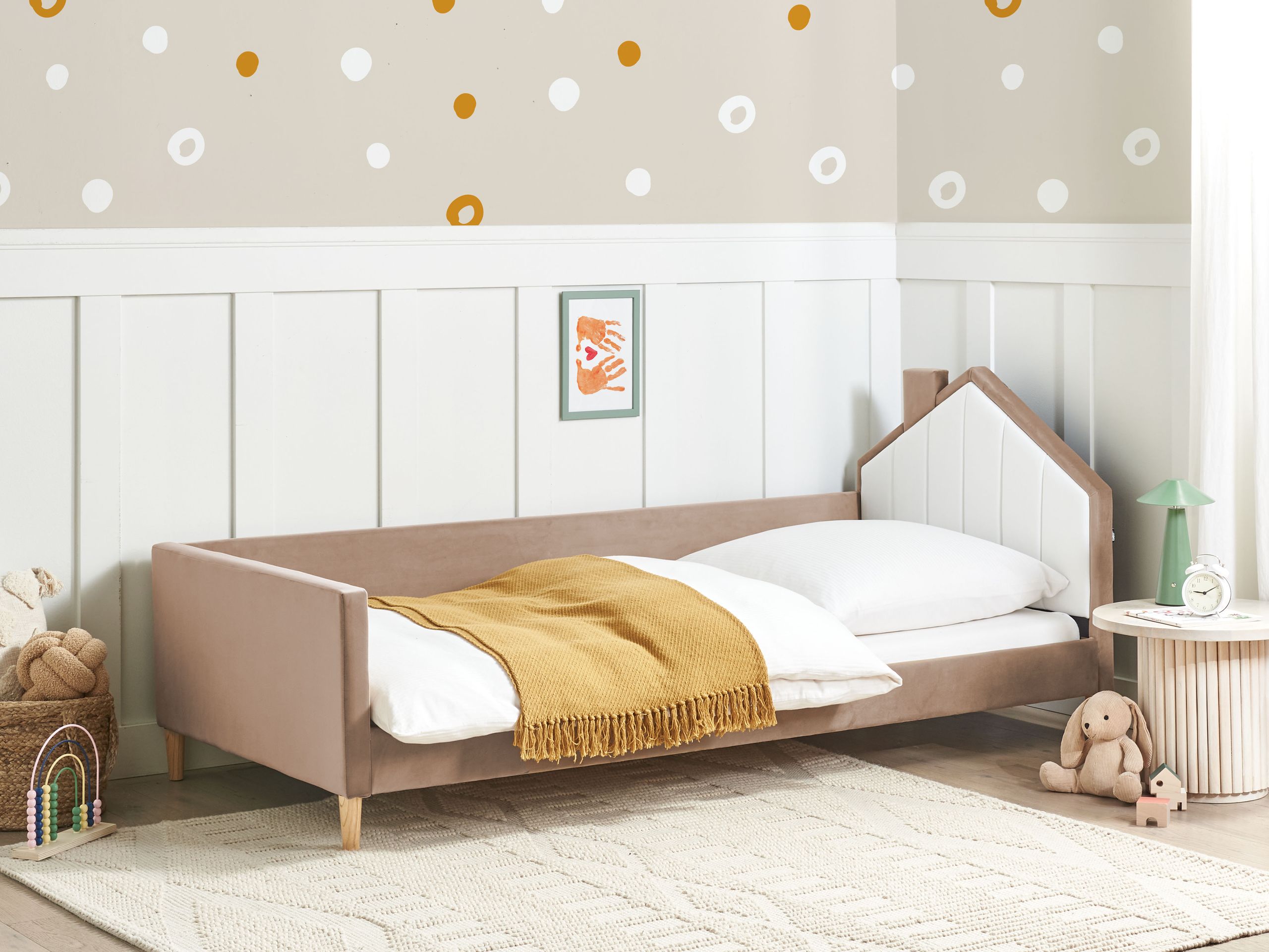 Bed Berwyn 3375 (Light brown)